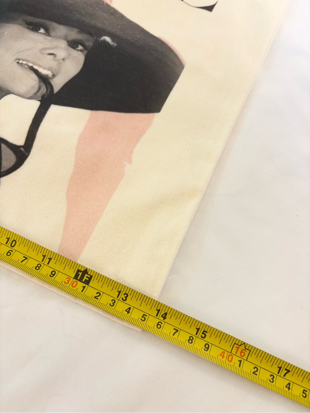Breakfast at Tiffany’s Audrey Hepburn Cream Canvas Tote with Black & Pink Print - Picture 4 of 6